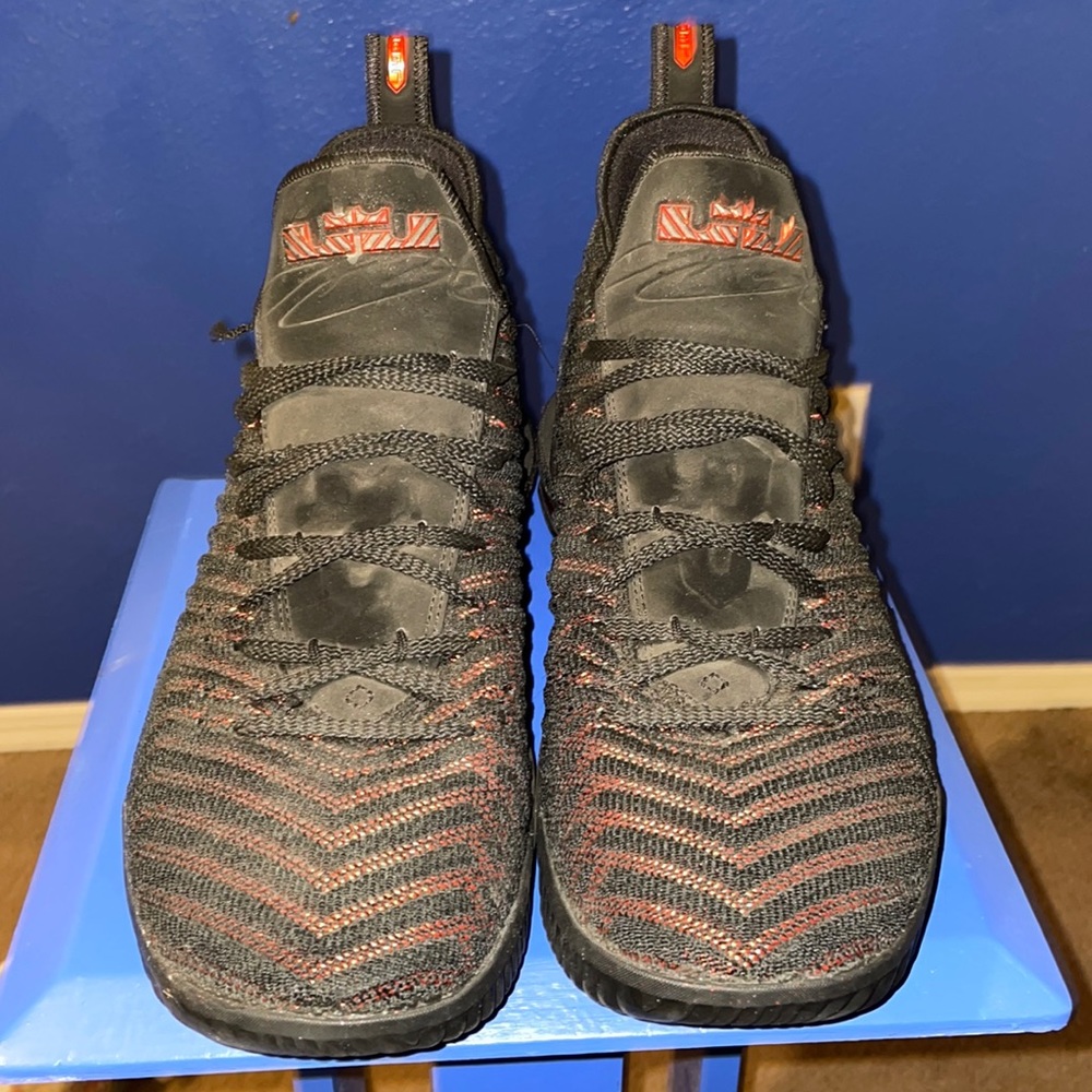Selling the Lebron 16’s (Fresh Bread) size 11 black and red